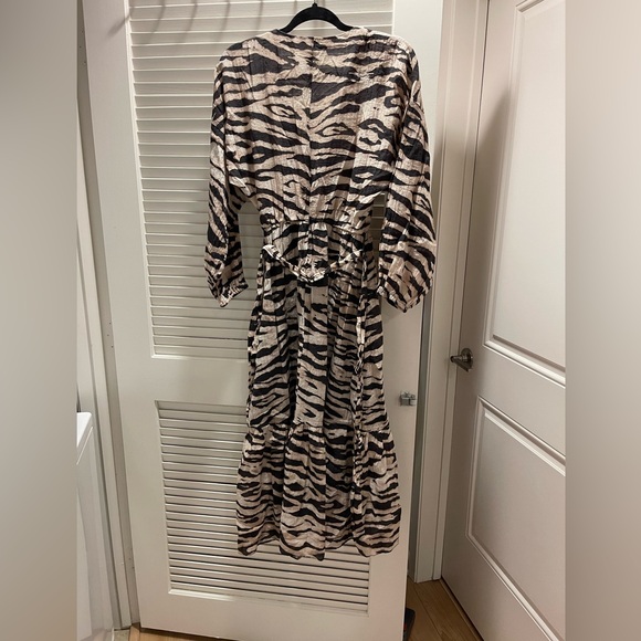 H&M Zebra Tie Waist Maxi Dress - Picture 4 of 7
